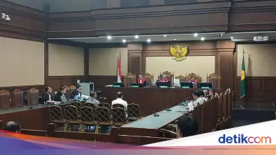 Eks Pejabat Bea Cukai Cerita Dikenalkan Anggota BPK ke Bos Blueray