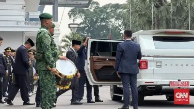 Gibran Hadiri Upacara Penghormatan Terakhir Ryamizard Ryacudu di Kemhan