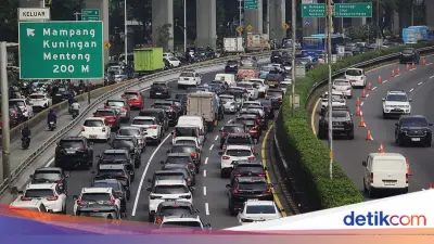 Info Lalin Tol Jakarta Pagi Ini: Japek-Dalkot Padat, Ini Penyebabnya