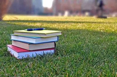 Kampus Makin Asing: Dari Pusat Pendidikan Jadi Pabrik Angka dan Akreditasi