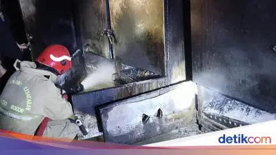 Kebakaran Tempat Pengolahan Daging di Cibinong, Tak Ada Korban Jiwa