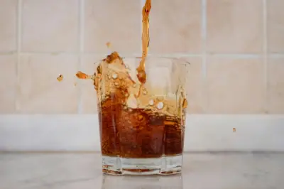 Kopi vs Soda: Ahli Ungkap Mana Lebih Baik untuk Energi Stabil