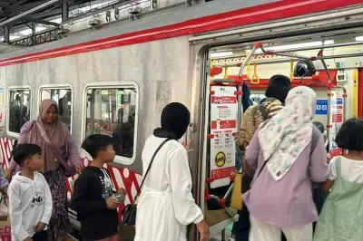 KRL Solo-Jogja Dipenuhi Study Tour, Pekerja Mengeluh Kenyamanan Terganggu