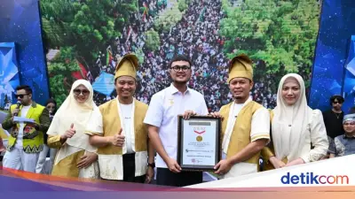 Kue Ketan Talam Durian 1 Km Pecahkan Rekor MURI, Ikon Kuliner Pekanbaru