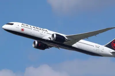 Mantan Pilot Air Canada Ditangkap setelah 17 Tahun Terbang Tanpa Lisensi