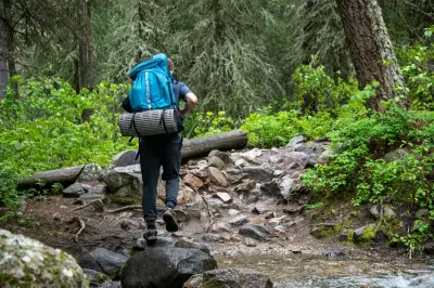 Mendaki Gunung untuk Menyembuhkan Luka: Tren atau Terapi?