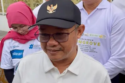 Mendikdasmen Ajak Mahasiswa dan Dosen Manfaatkan Beasiswa ke Luar Negeri