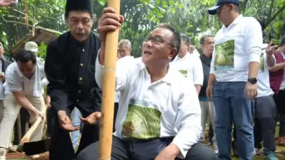 Menteri LH Ajak Masyarakat Tobat Ekologis lewat Tanam 2 Miliar Pohon