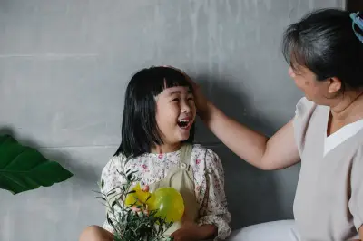 Pakar Ungkap Krisis Kesehatan Mental Anak Akibat Pola Asuh dan Smartphone