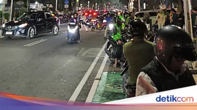Parkir Liar di Senopati Jaksel Masih Terjadi Meski Dishub Sudah Tertibkan