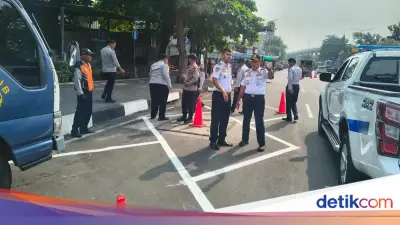 Parkir On The Street di Cawang: Solusi Atasi Macet atau Masalah Baru?