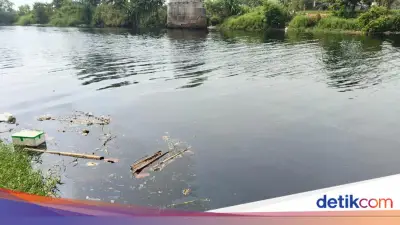 Pemprov Banten Investigasi Pencemaran Sungai Ciujung, Sampel Air Diambil
