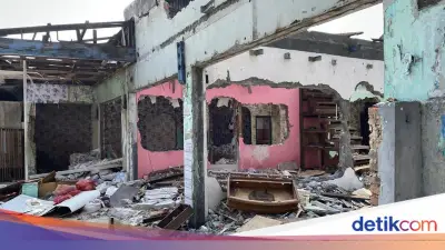 Penggusuran di Lenteng Agung: Warga Menangis Histeris Tolak Rumah Digusur