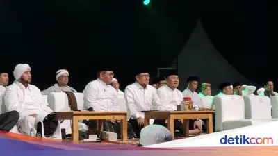 Pramono-Cak Imin Hadiri Haul Ulama dan Habaib Betawi di Monas