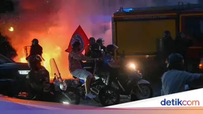 Prancis Tangkap Hampir 900 Orang Terkait Kerusuhan Final Liga Champions