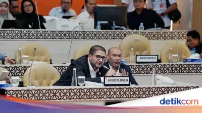 Rajiv Tegur Bulog Bangkalan Soal Beras Bantuan Tak Layak Konsumsi