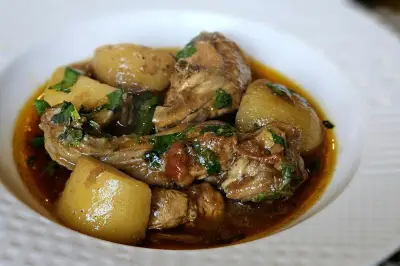 Resep Semur Ayam Kentang Praktis untuk Sarapan Lezat di Rumah