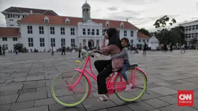 Revitalisasi Kota Tua: Trem Listrik dan Zona Rendah Emisi Disiapkan