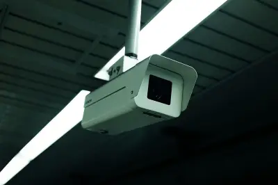 Tips Jaga Keamanan Rumah Saat Liburan dengan CCTV Pintar