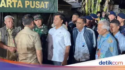 Wamensesneg Serahkan Bantuan Prabowo untuk Korban Kebakaran Kemayoran