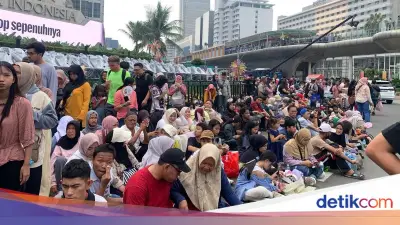 Warga Padati Bundaran HI Jelang Puncak HUT ke-499 Jakarta