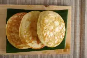 Apem: Kue Tradisional Jawa Simbol Permohonan Ampun dan Filosofi Mendalam