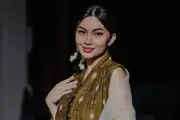 Ariel Tatum Curi Perhatian dengan Konten Santai dan Jenaka di Threads