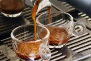 Bukan Biji Berbeda, Ini Perbedaan Espresso dan Kopi Hitam Biasa