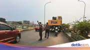Crane Mogok di Flyover Ciputat, Lalu Lintas Sempat Macet