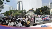 Demo di Patung Kuda Dukung MBG Dilanjutkan dan Diawasi Bersama