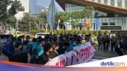 Demo Mahasiswa di Patung Kuda Jakpus, Tuntut Dialog dengan Pemerintah