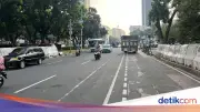 Demo Mahasiswa di Patung Kuda Selesai, Jalan Medan Merdeka Selatan Dibuka