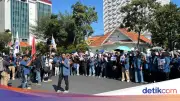 Demo Mahasiswa di Surabaya, Malang, dan Bandung Tolak MBG dan Desak Evaluasi Fiskal