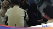 Eskalator Pasar Tanah Abang Eror, Tiga Ibu-Ibu Terjatuh dan Luka Ringan