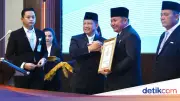 Gubernur Sumsel Herman Deru Terima Satyalancana Wira Karya dari Presiden Prabowo
