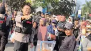 Kapolres Depok Traktir Warga Jajan dan Ngopi saat CFD dan Patroli Malam