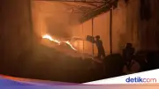 Kebakaran Hebat Pabrik Mainan di Medan, Api Belum Padam Setelah 6 Jam