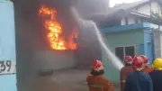 Kebakaran Rumah di Petamburan, 75 Damkar dan 15 Mobil Dikerahkan