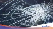 Kepergok Mesum, Pemobil di Bekasi Kabur Dikejar Warga hingga Tabrak Motor