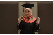 Kuliah di Dua Jurusan Berbeda, Mahasiswi Ini Buktikan Cinta Ilmu