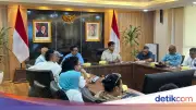 Massa Tuntut Lanjutkan MBG Bertemu Wamensesneg, Ini Pembahasannya