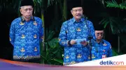 Mensos Gus Ipul Pimpin Upacara Harganas ke-33, Bacakan Puisi Keluarga