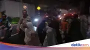 Pawai Obor Sambut Tahun Baru Islam 1448 H di Ciputat Timur Berlangsung Aman