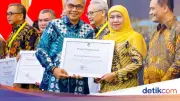 Pemprov Jatim Raih Penghargaan KPK, Khofifah: Berkat Kerja Semua ASN