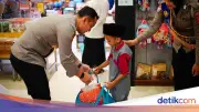 Polres Bogor Ajak 80 Anak Yatim Belanja Sekolah dan Nonton Bioskop