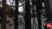Pramono Teken Perda Penataan Kabel Semrawut di Jakarta