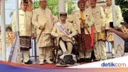 Prosesi Adat Jokowi Injak Kepala Kerbau: PDIP Tertawa, PSI Membela