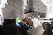 Rahasia Dapur Rapi ala Chef Bryan Ferry MasterChef Indonesia