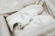 Tips Merawat Sepatu Putih agar Awet dan Bersih dengan Bahan Rumahan