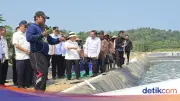 Titiek Soeharto Sapa Napi di Tambak Udang Nusakambangan: Senang Ada Kesibukan?
